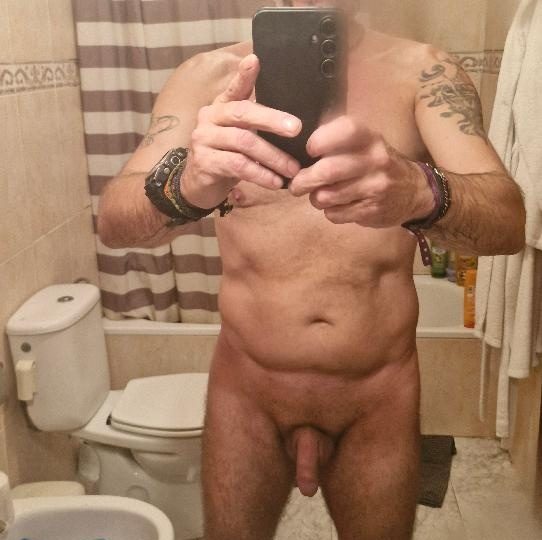 TRIOS Y MUJERES EN GIRONA