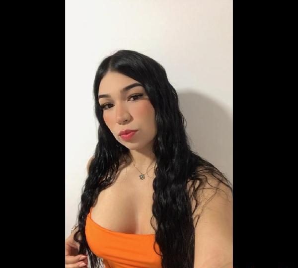 TU ESCLAVA FOLLAME LA BOCA, NALGUEAME EN MÁLAGA