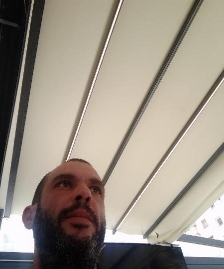 UN DÍA MÁS UN DÍA MENOS DISFRUTAR DE LA VIDA Y CONOCER PORQUE NO A UNA CHICA ESPECIAL MUY DIFERENTE EN EIBAR