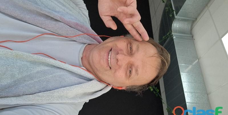 UN POLACO GUAPO PASIVO EN ESPAÑA