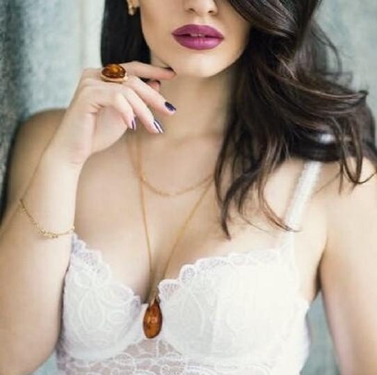 UNA CARIÑOSA JOVENCITA. FOGOSA. APASIONADA,]# O EN TORRIJOS