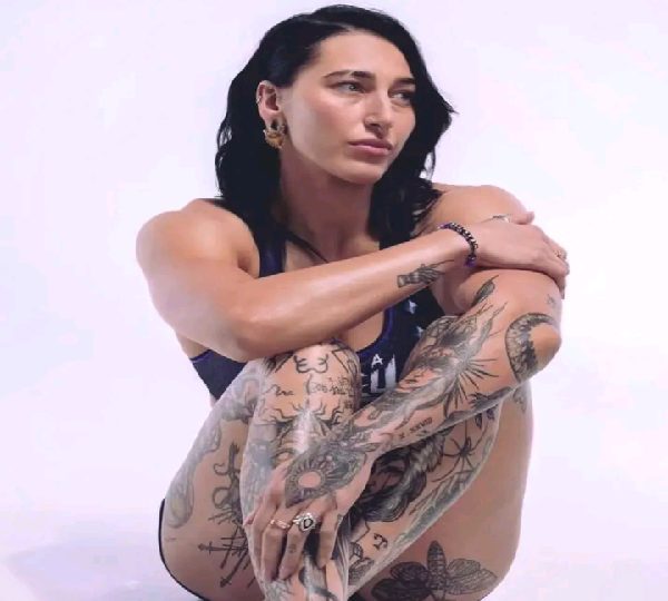 UNA ESTRUCTURA DE PLAYA CONTRATA ACTORES Y ACTRICES PARA EL CASTING PORNO DE CLAMP MAX (719)+ EN LLORENÇ DEL PENEDÈS