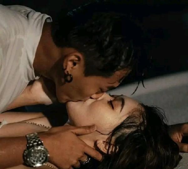 UNA ESTRUCTURA DE PLAYA CONTRATA ACTORES Y ACTRICES PARA EL CASTING PORNO DE CLAMP MAX (5170)+ EN CARRIZOSA