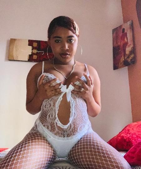 VEN Y CUMPLE TU FANTACIA 1 HORA POR 80 EUROS EN VALENCIA