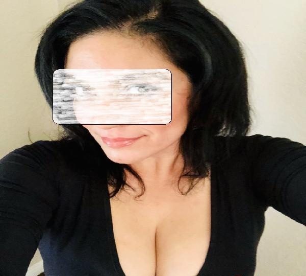 ¡¡¡VIUDA FOGOSA ME GUSTA FOLLAR A PELO¡¡¡¡ EN ARTEIXO