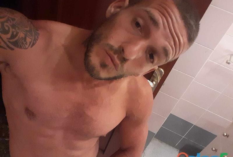 XICO DOY AYUDA A MUJER EN XIRIVELLA